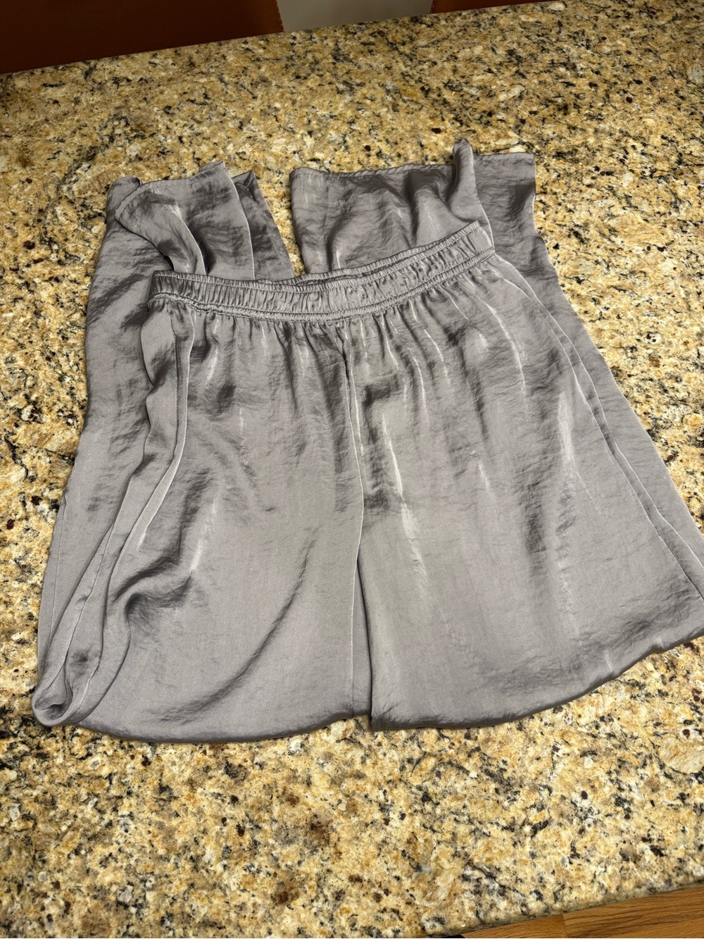 NWOT Women’s TAHARI Sleepwear Gray Pants size SMALL